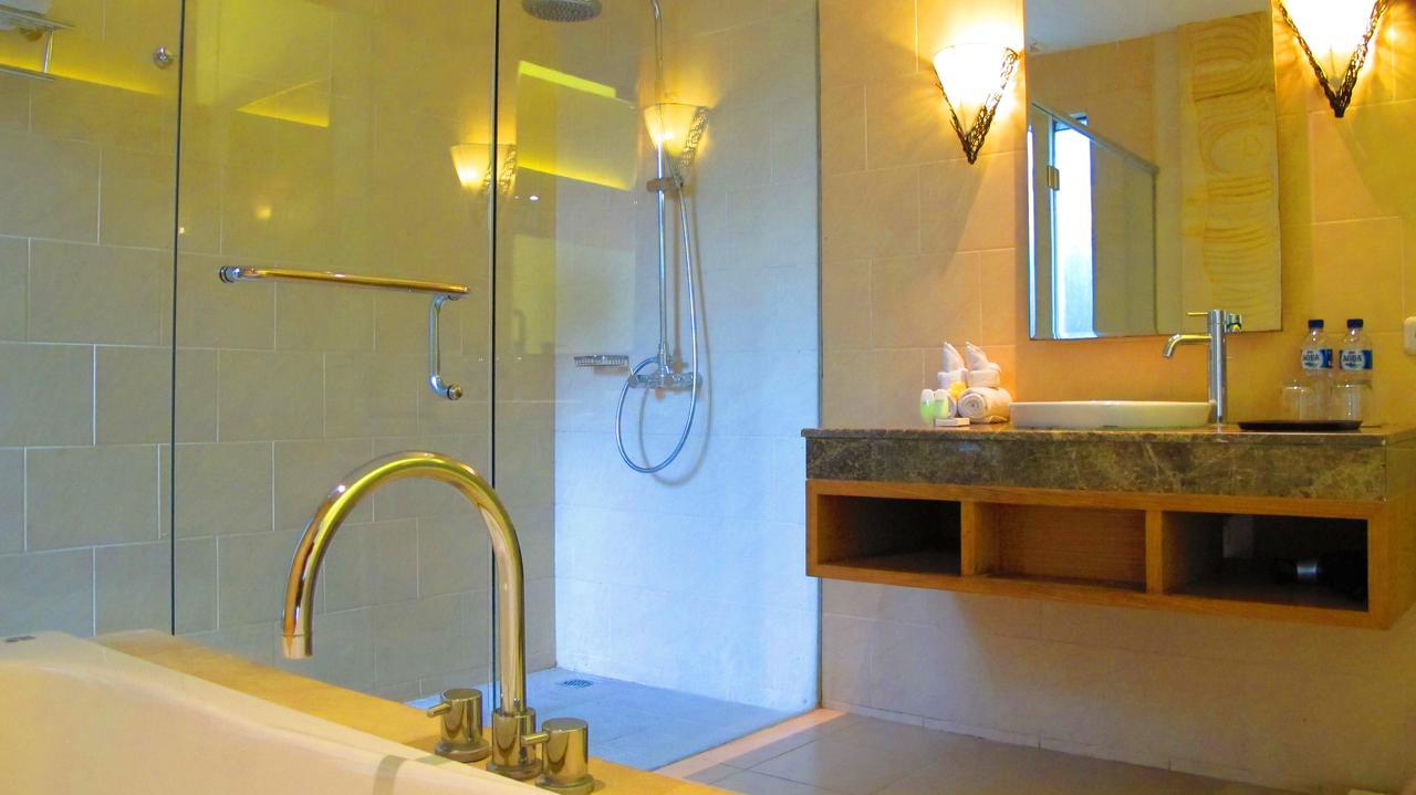 The Nibbana Villas Seminyak  Luaran gambar