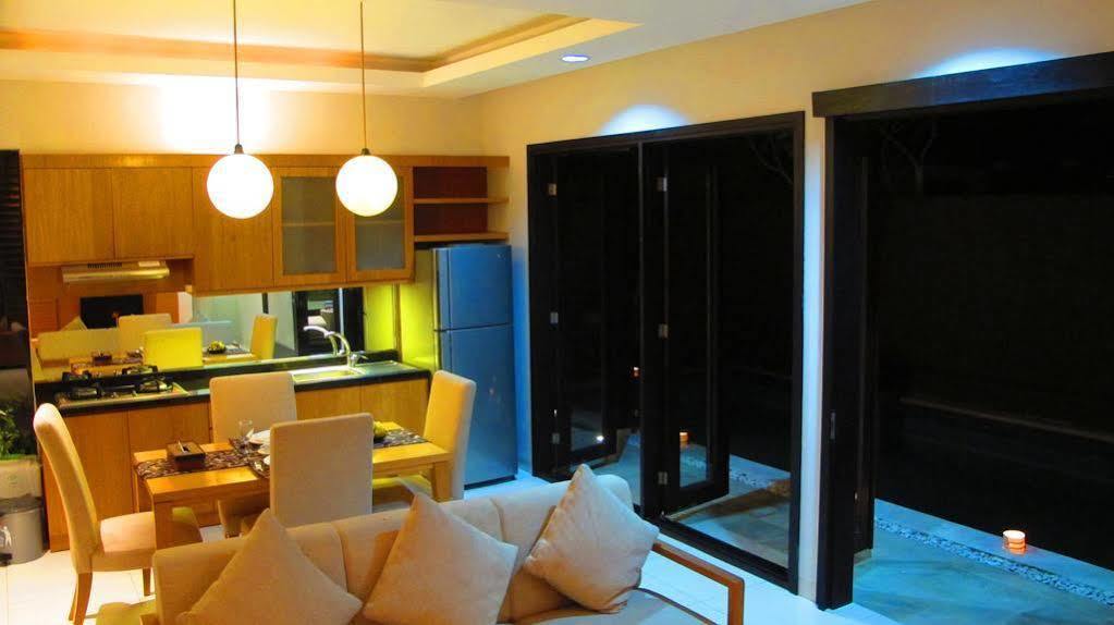 The Nibbana Villas Seminyak  Luaran gambar